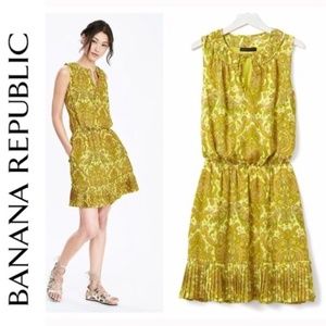 Banana Republic Yellow Pink And Green Paisley Xs - image 1